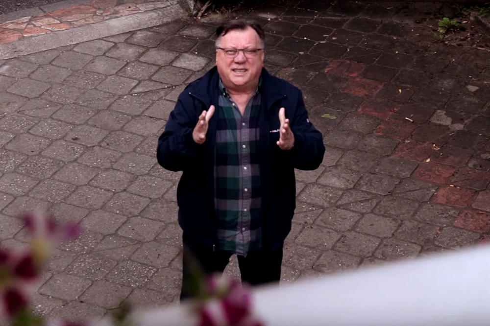 (VIDEO) EKSKLUZIVNO: Zašto je šeik iz Dubaija platio Halida Bešlića? Evo o čemu je reč