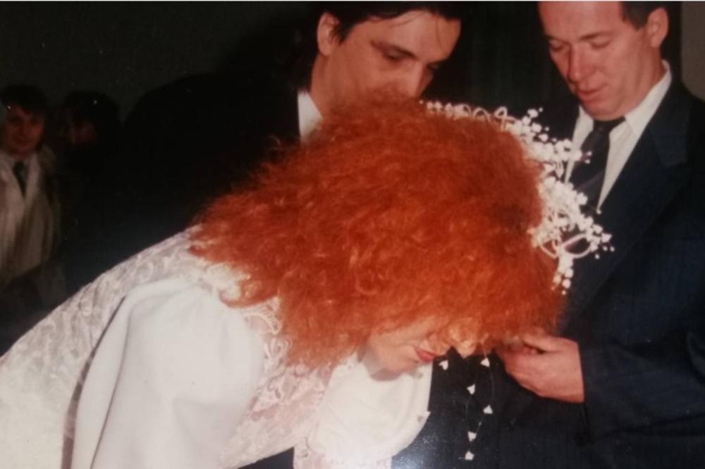 I ONA JE NEKAD BILA RIBA! Fotke koje nikad niste videli: Ovako je izgledala Zorica Marković KAD SE PRVI PUT UDAVALA