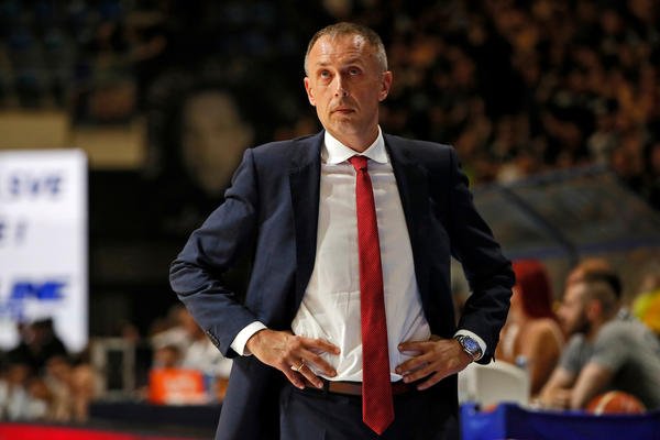 HIT IZJAVA MILANA TOMIĆA: Trener Crvene zvezde u 4 reči rekao šta je presudilo u meču protiv Partizana!