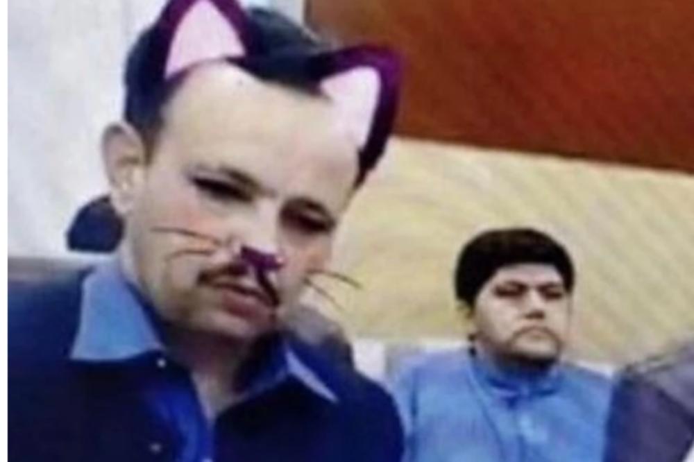 MRNJAU! Političari zaboravili da isključe MAČKICA FILTER na Fejsbuku tokom konferencije za novinare! (FOTO)