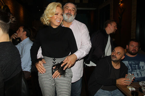 ULAŽU 50 MILIONA EVRA U BIZNIS! BRENINO I BOBINO IME PAMTIĆE SE OD ZLATIBORA DO MAJAMIJA: Korona ih nije ni TAKLA!