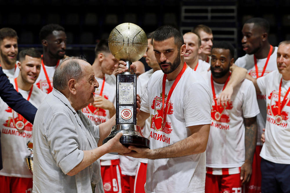 VAŽAN POTPIS PRED EVROLIGU: Zvezda završila verovatno i najvažniji posao u sezoni!