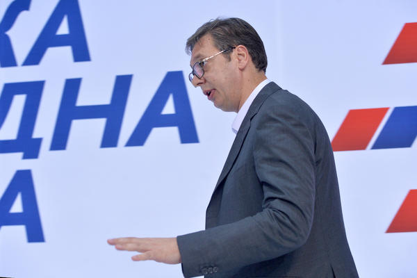 VUČIĆEV SPISAK - NAREDIO JE VELIKU ČISTKU U SNS! Iz naprednjaka LETE bahati ministri i funkcioneri