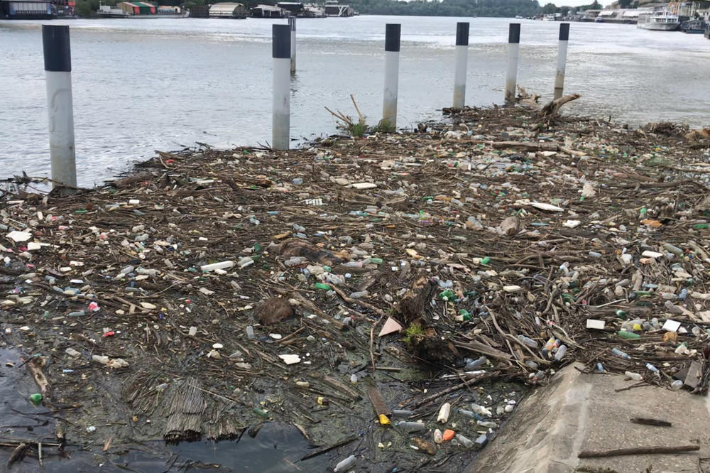 SMRAD SE ŠIRI BEOGRADOM: Stanovnici mnogih naselja se žale na neprijatne mirise! Kako je kod vas?