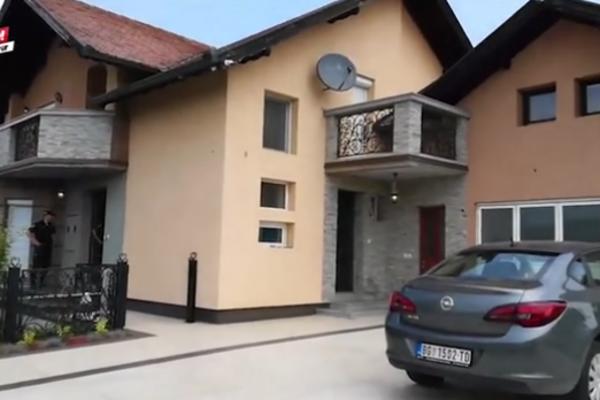 U OVOJ KUĆI JE ŽIVELA TROČLANA PORODICA KOJU JE UBIO DRAGOSLAV: Njihova tela našli su u Surčinu u septičkoj jami