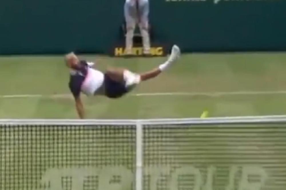 NAJLUĐI POEN U ISTORIJI TENISA: Per i Conga umesto reketima, zaigrali nogama!