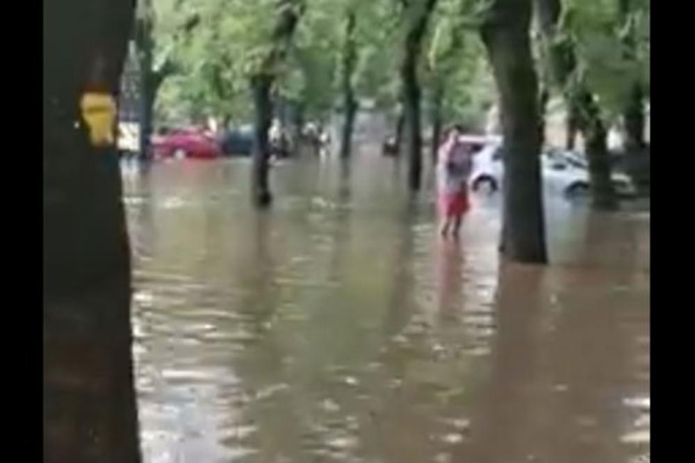 ZBOG PLJUSKOVA POPLAVLJENA SUBOTICA: Sve je pod vodom! (VIDEO)