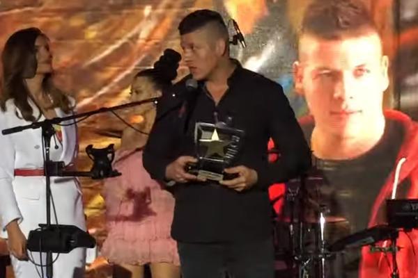 UŽASNO PONAŠANJE SLOBE RADANOVIĆA UZELO MAHA! Posle ponižavanje bivše žene i otimanja NAGRADE, prostački psovao!