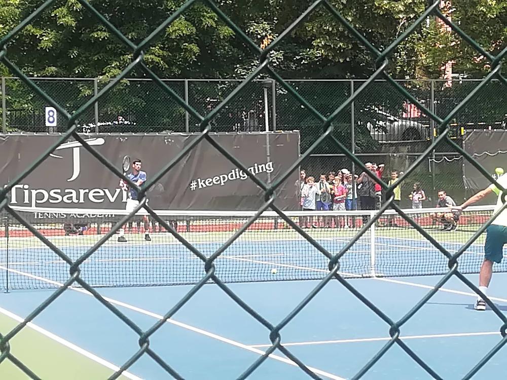 Novak Đoković trenira sa Troickim  