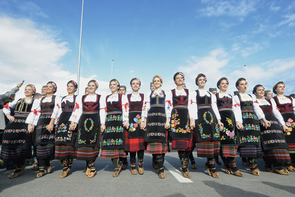 ONA JE PONOS CELE FAMILIJE! Žensko ime koje kod nas NIJE POPULARNO, a trebalo bi da bude!