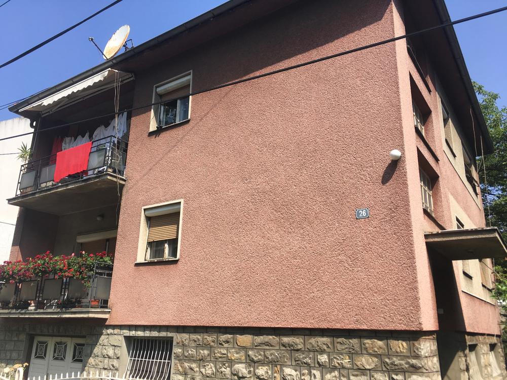 Umesto Srpske monarhističke stranke zatekli smo privatnu kuću 