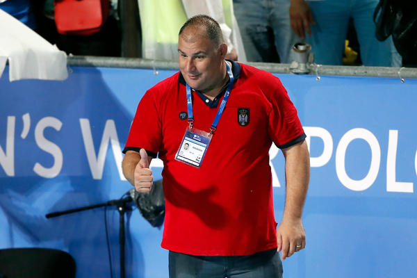 DEJAN SAVIĆ ODREDIO SASTAV ZA MAĐARSKU: "Delfini" na svečanom otvaranju bazena u Segedinu!