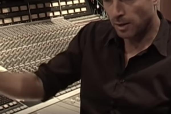 POGINUO POZNATI MUZIČAR: Izgubio život nakon što je SLUČAJNO PAO KROZ PROZOR!