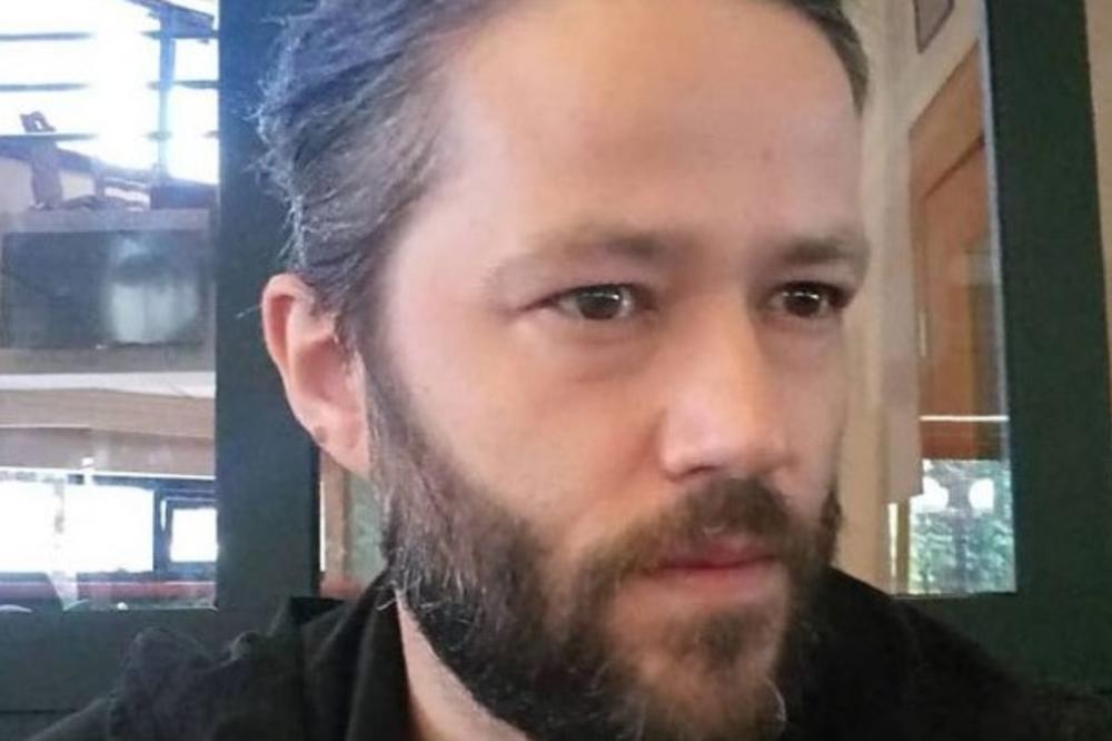 CRNOGORSKI GLUMAC IZVREĐAO SRBE! Ovakve PSOVKE u Beogradu mu niko neće OPROSTITI (FOTO)