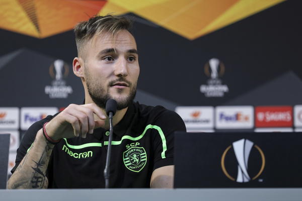 Nemanja Gudelj u crno-belom!