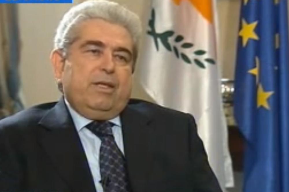 POLA ZEMLJE TUGUJE! Umro GRK koga su svi VOLELI!