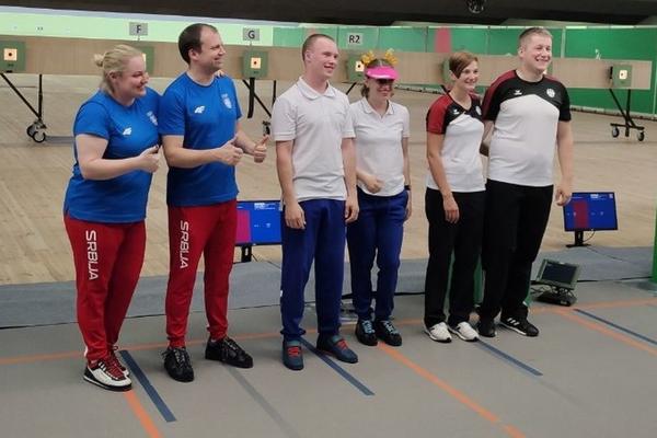 SRBI POČELI BERBU MEDALJA U MINSKU: Srebro za Arunović i Mikeca na Evropskim igrama!