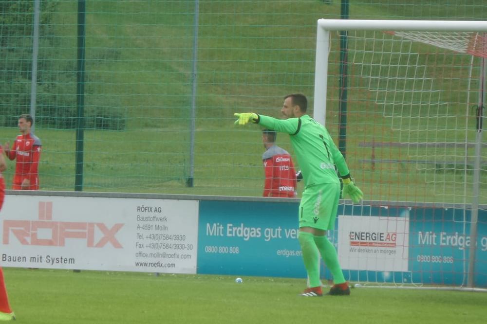 NISMO ZASLUŽILI REMI: Popović nije hteo da priča o maestralnoj paradi, već o primljenom golu Zvezde!