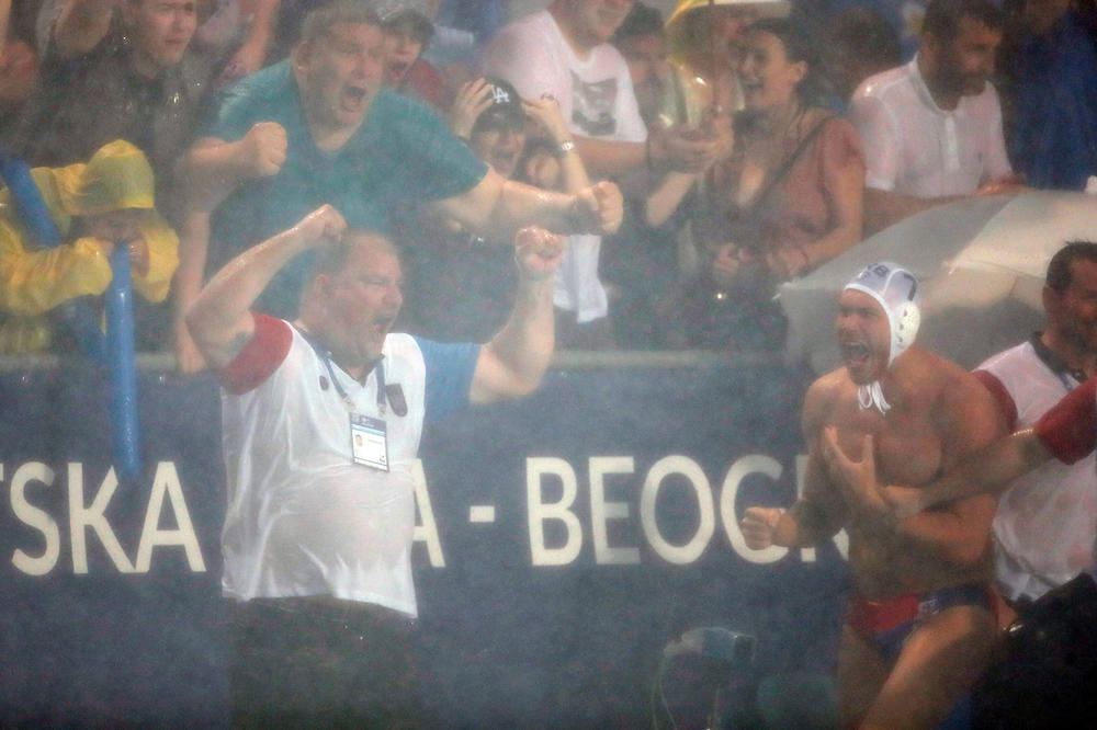 DEJAN SAVIĆ ČESTITAO IGRAČIMA I PUBLICI: Ivica Tucak ponovo pokazao koliki je gospodin!