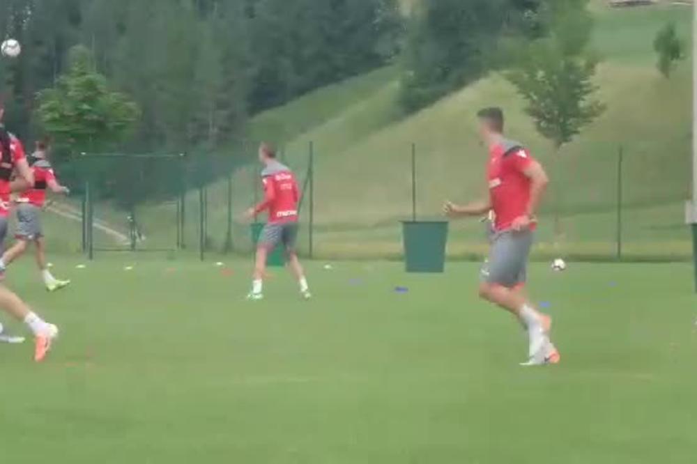 IGRAČI ZVEZDE NA ORIGINALAN NAČIN VEŽBAJU PRECIZNOST: Ovakvu vežbu ste do sada videli samo na Instagramu!