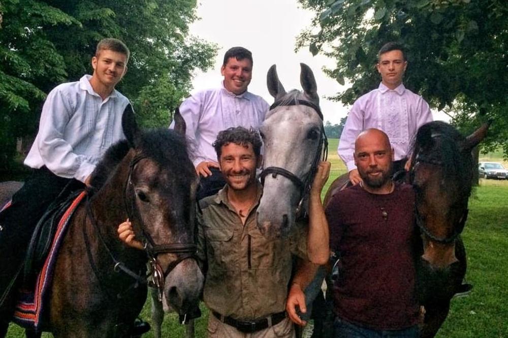 HRVATI NA KONJIMA UJAHALI U SRBIJU! Dušan i Boris su danas u Beogradu, a evo gde su se uputili! (FOTO) (VIDEO)