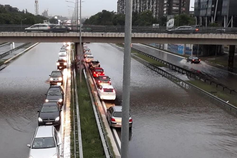 KONAČNO SE OGLASIO DIREKTOR VODOVODA: Evo zašto je došlo do potopa na Novom Beogradu!