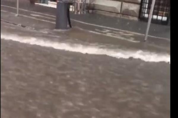 UPOZORENJA ŠIROM VELIKE BRITANIJE: Građani, ovo je OPASNO PO ŽIVOT! OSTANITE U KUĆAMA!