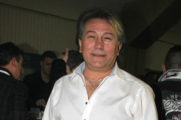 HALID MUSLIMOVIĆ PRVI PUT PROGOVORIO O PRIVATNOM BIZNISU: Pevač otkrio sve o FIRMAMA koje drži sa PORODICOM