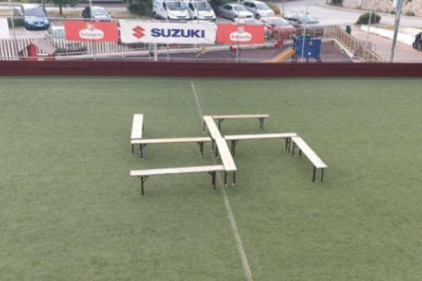 FAŠISTIČKI SKANDAL U HRVATSKOJ: Kukasti krst osvanuo na fudbalskom terenu!