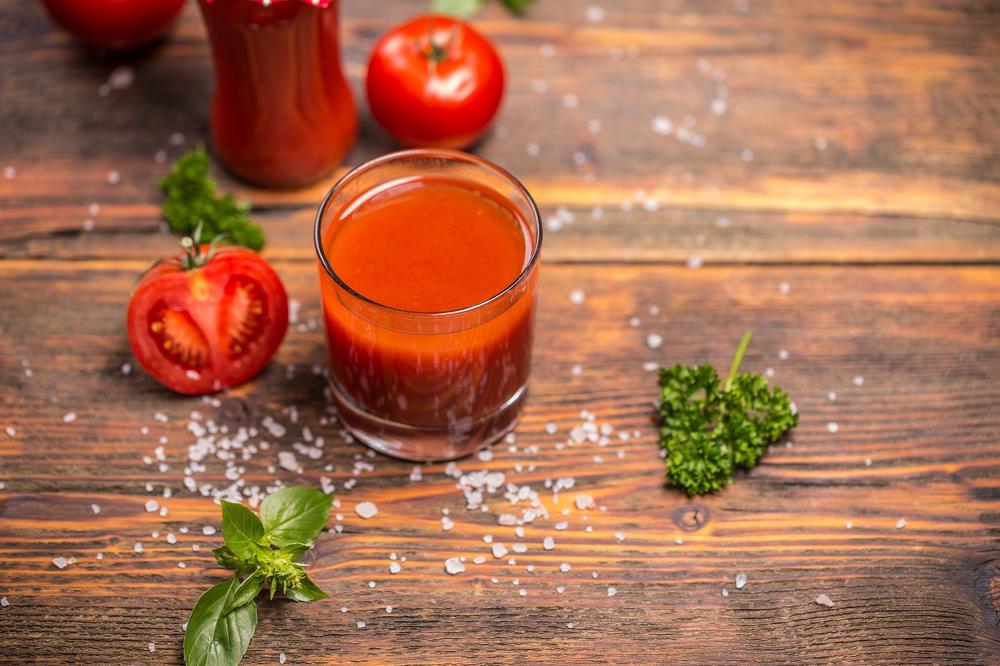 ČAŠA OVOG SOKA SNIŽAVA KRVNI PRITISAK! Sigurno će vam dovesti nivo holesterola U RED!