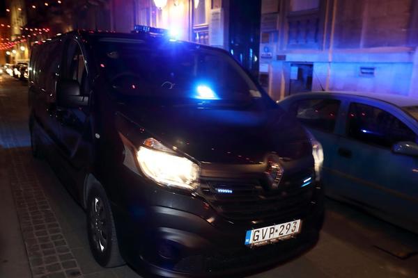 MLADA MAJKA SLUČAJNA ŽRTVA! Policija traga za dvojicom Beranaca koji su u međusobnom obračunu ranili prolaznicu