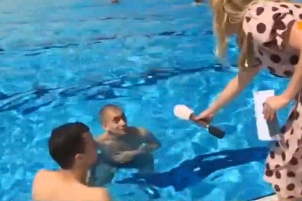 NOVINARKA NA TAŠU SLUČAJNO NABASALA NA HRVATE: Pitala ih za vaterpolo, oni hteli da je okupaju!