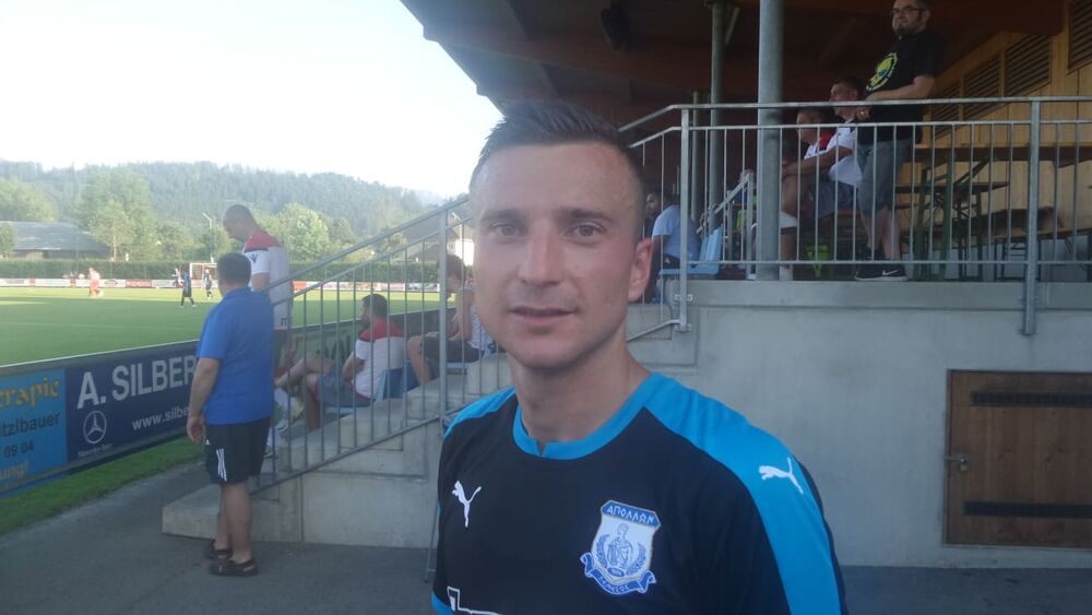 Saša Marković u dresu Apolona iz Limasola
