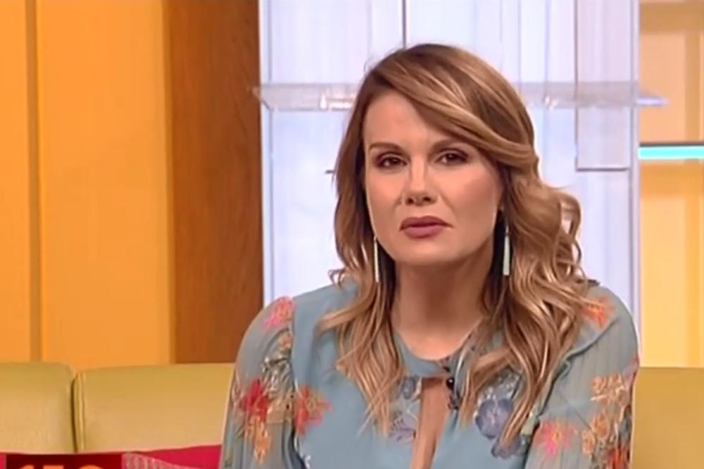 MAJA NIKOLIĆ JE ČAK 22 GODINE U BRAKU! Niko ne zna šta se dešava iza ZATVORENIH VRATA njenog doma!