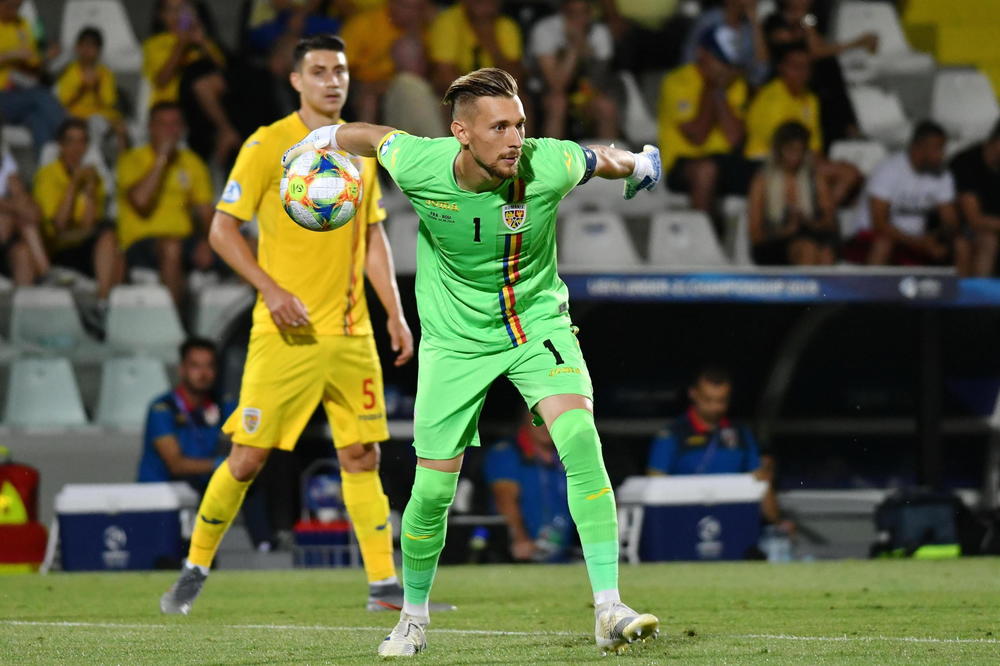 PRIČA KOJA KIDA SRCA: Pored gola nosi majicu sa likom sestre koja je umrla sa 9 godina! Tad joj je dao obećanje!