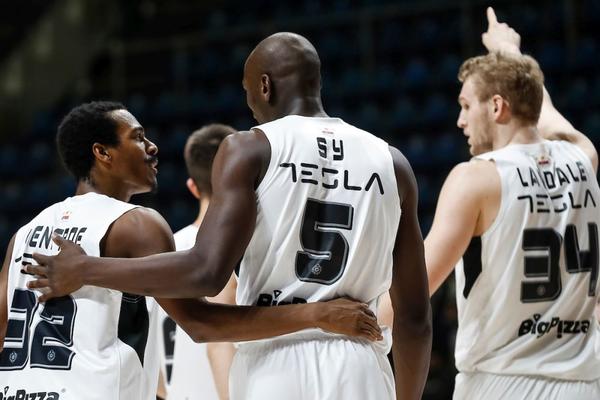 POTPISAO: Bondža Si na godinu dana!