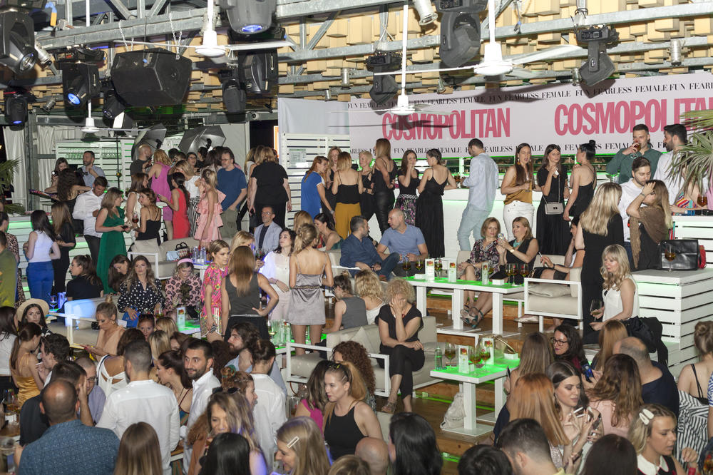 COSMOPOLITAN PROSLAVIO 15 GODINA POSTOJANJA: Žurka povodom proslave okupila je mnoge poznate ličnosti! (FOTO)