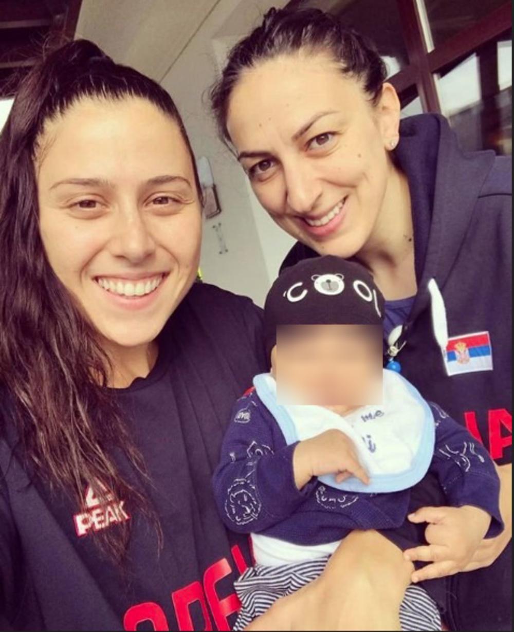 Jelena Milovanović sa sinom Mateom  