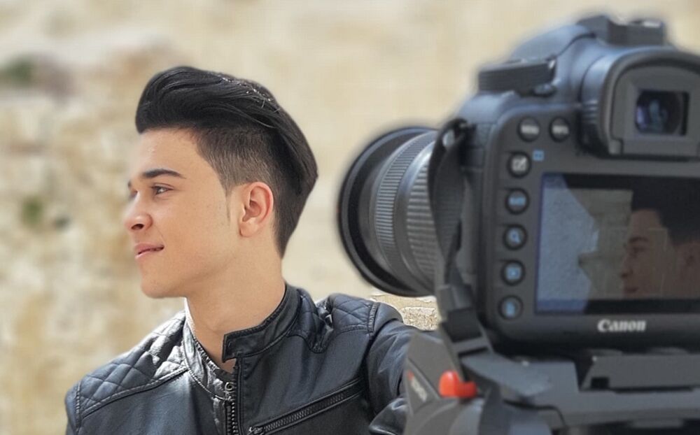 Naime, pre nekoliko godina ona je bila u vezi sa pevačem Davidom Radosavljevićem