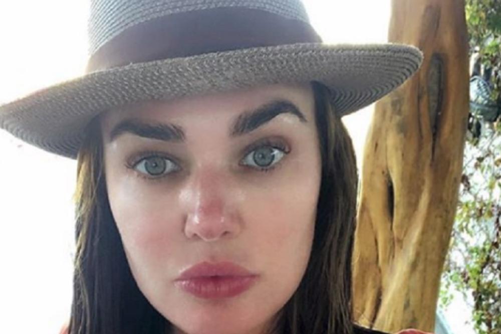 SRBIN STOJI IZA PLJAČKE VEKA! Jugoslav (23) je bio na čelu bande koja je upala u kuću Tamare Eklston