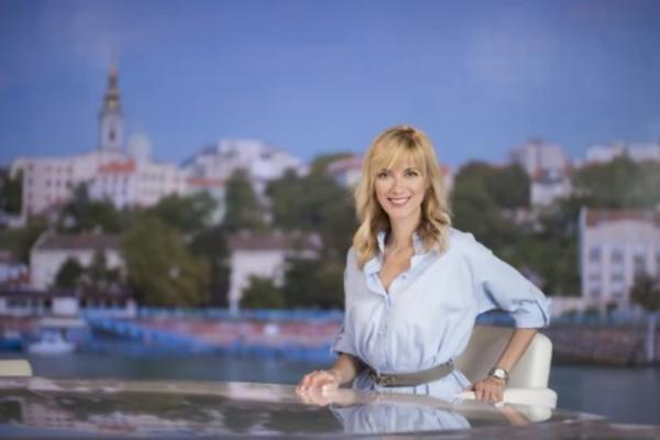 VODITELJKA NESREĆNA U LJUBAVI: Prvi brak joj je PROPAO, ne uspeva da nađe novog partnera, evo kako MISLI DA SE UDA!