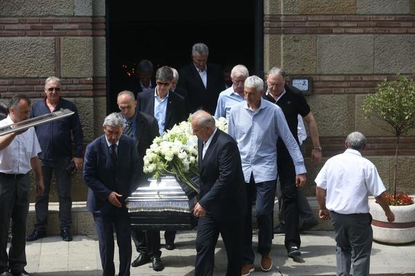 ZBOGOM, LEGENDO! NIKAD NEĆEŠ BITI ZABORAVLJEN! Sahranjen Žarko Varajić, ikona evropske i svetske košarke