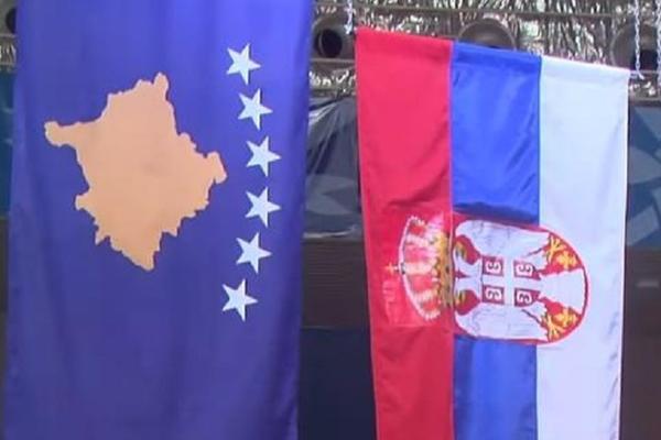 USRED DODELE MEDALJA: Slovak raširio zastavu 'Kosovo je Srbija' na pobedničkom postolju Evropskog prvenstva!