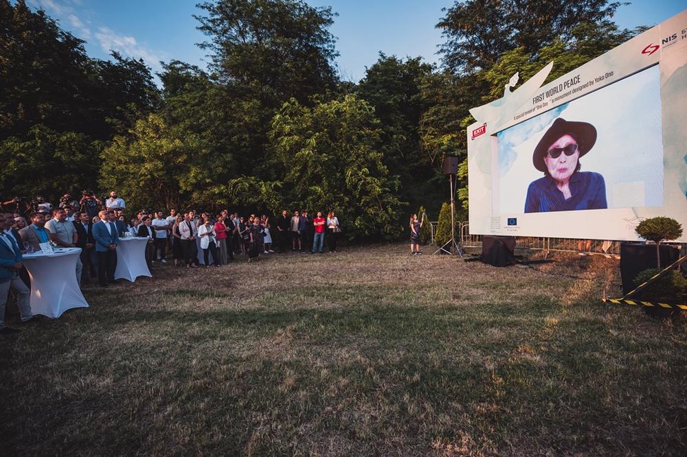 EVROPSKA PRESTONICA KULTURE DOBILA NOVO UMETNIČKO DELO: EXIT i Joko Ono objavili Prvi svetski mir