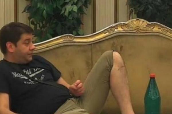 RAZVUKLA MU NOVU ŠAMARČINU: Jelena opet istukla Marinkovića, pa ga poslala u šetnju da razbistri mozak!