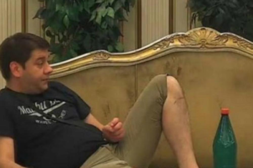 RAZVUKLA MU NOVU ŠAMARČINU: Jelena opet istukla Marinkovića, pa ga poslala u šetnju da razbistri mozak!