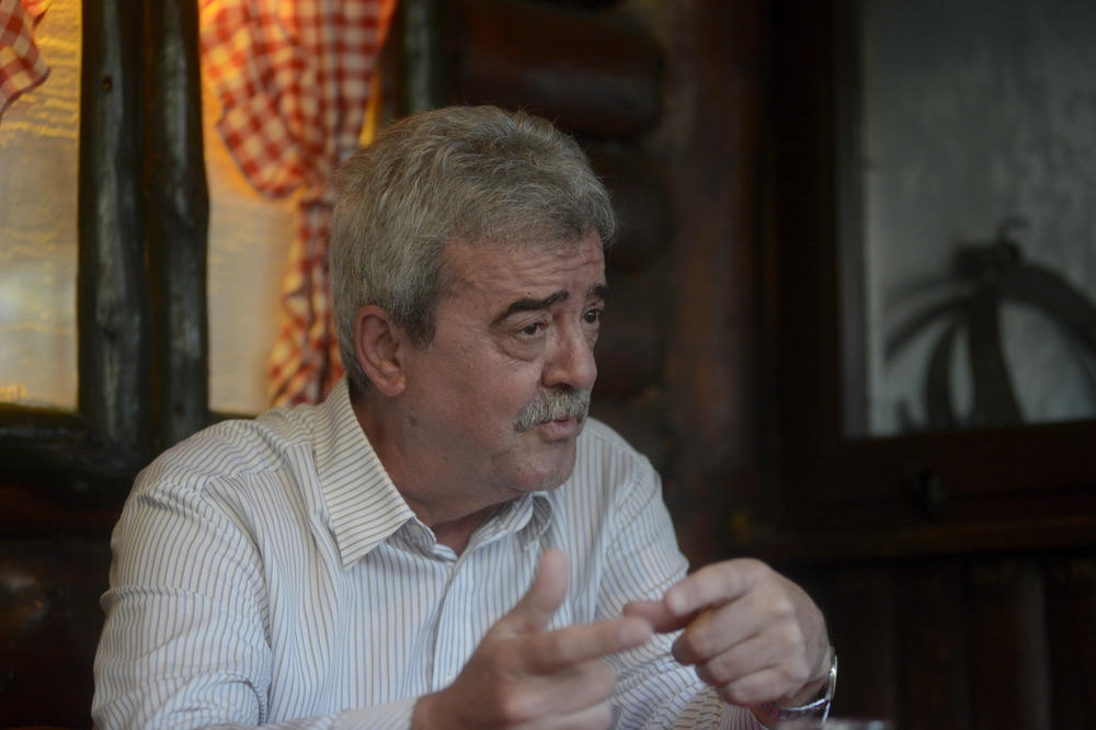 NOVE INFORMACIJE O SMRTI MOMIRA BULATOVIĆA: Srčani udar ga zadesio na selu!