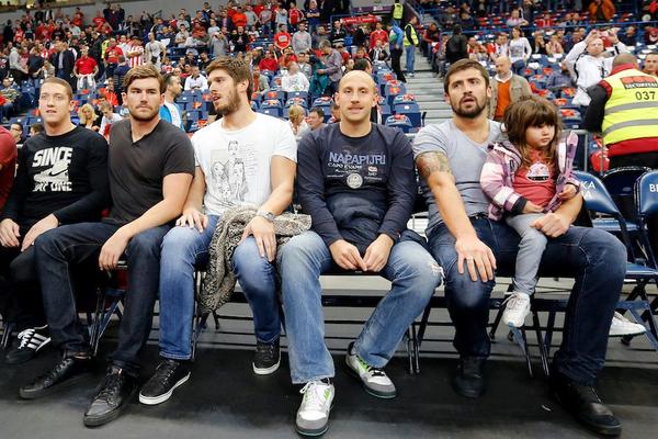 ZBOG KORONAVIRUSA OSTAJE U ZVEZDI: Ne želim da završim karijeru na ovakav način!