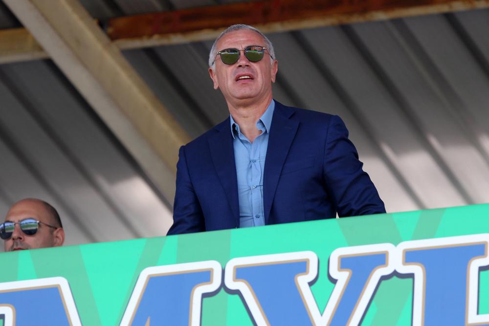 DELIJE SE PITAJU, A TERZIĆ ODGOVARA: Da li Zvezda dovodi pojačanja za Ligu šampiona? Napadača sigurno ne, nego...