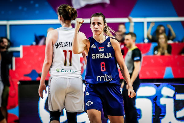 SRPSKA REPREZENTATIVKA U MAĐARSKOJ: Nevena Jovanović oblači dres Šoprona!